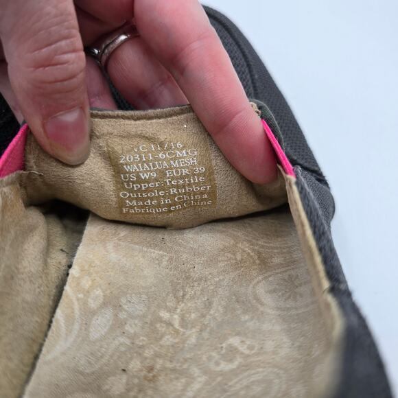 Olukai Waialua Mesh slip on loafers navy/pink shoes womans size 9 - Picture 11 of 11